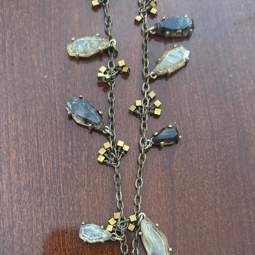 Elegant Gold and Black Stone Necklace